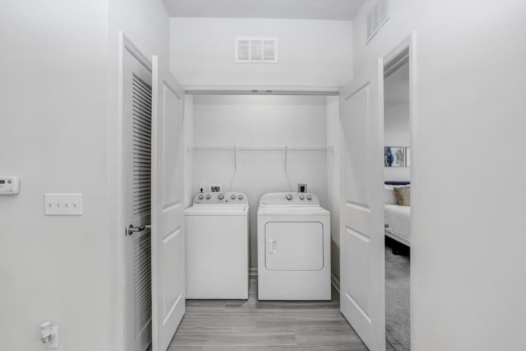 2-Bedroom Eccentric Oasis Tampa Eksteriør bilde